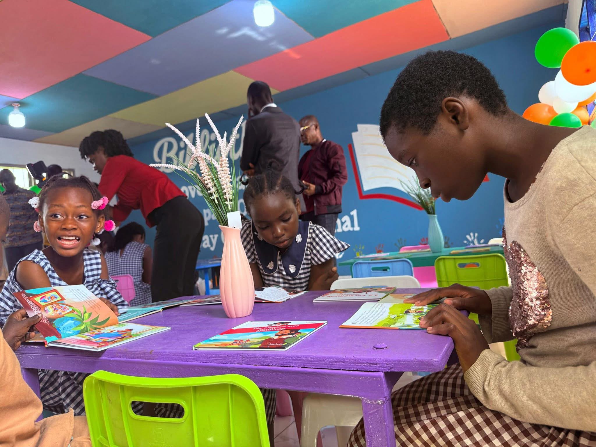 Turning a 90 m² Space into a School Library in Abobo